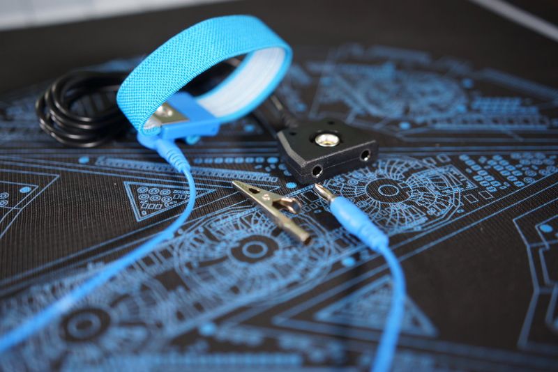 Selecting the Right Antistatic Wristband